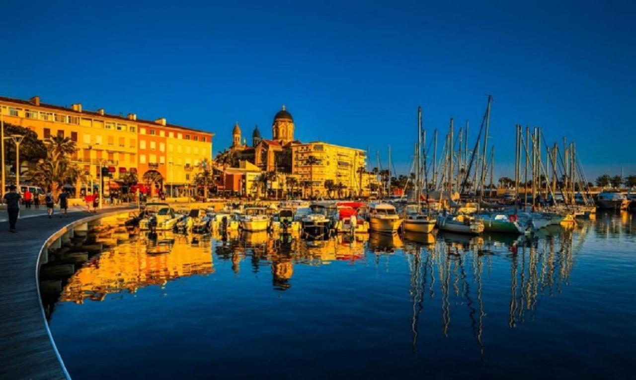 "Ausoleil" 2 Pieces Cosy Ensoleille, Tout A Pied, 50 M Du Vieux Port Saint-Raphaël Exterior foto